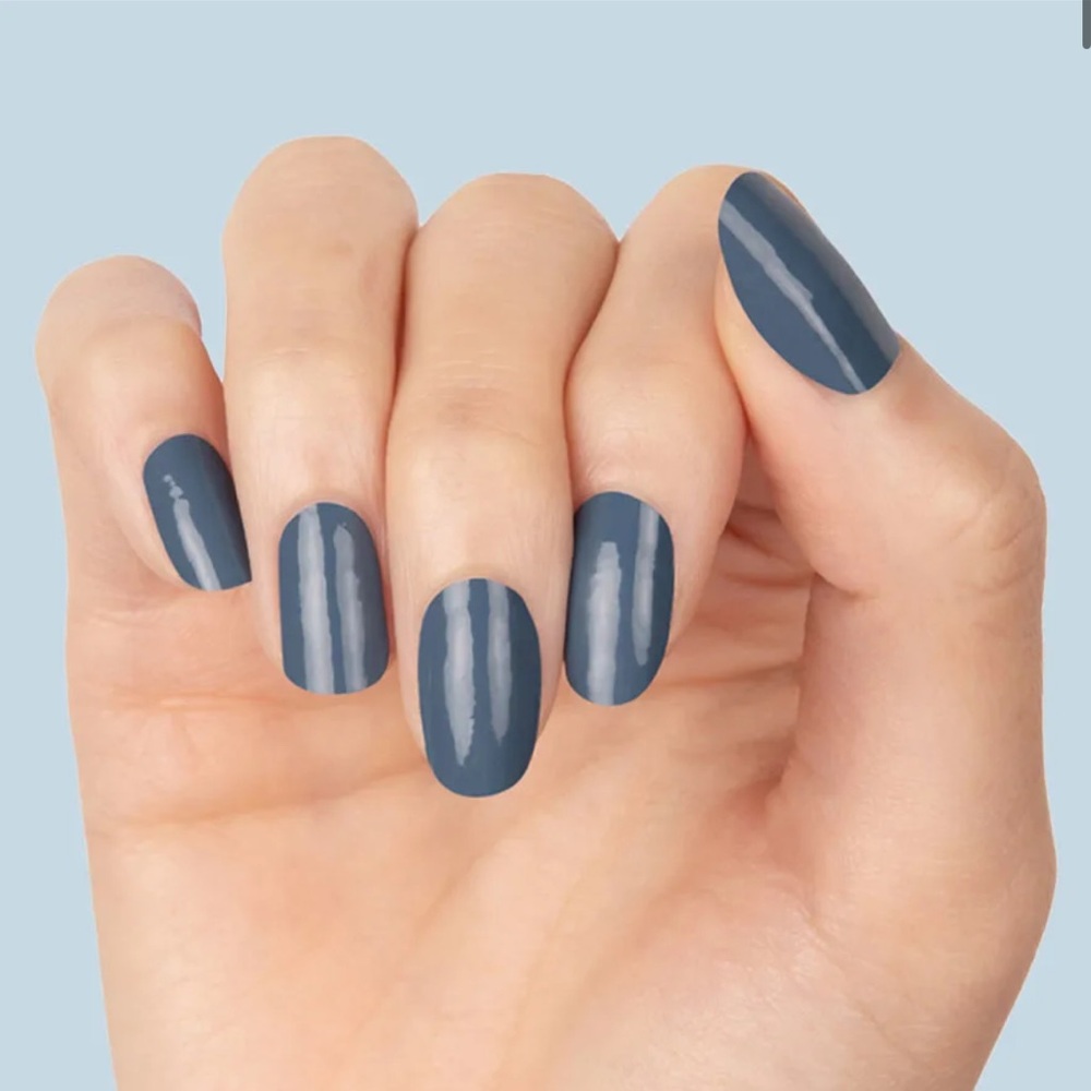 Color Street: Slate of Mind | Blue Gray Fall Winter Solid Crème Cool Muted - Picture 10 of 13